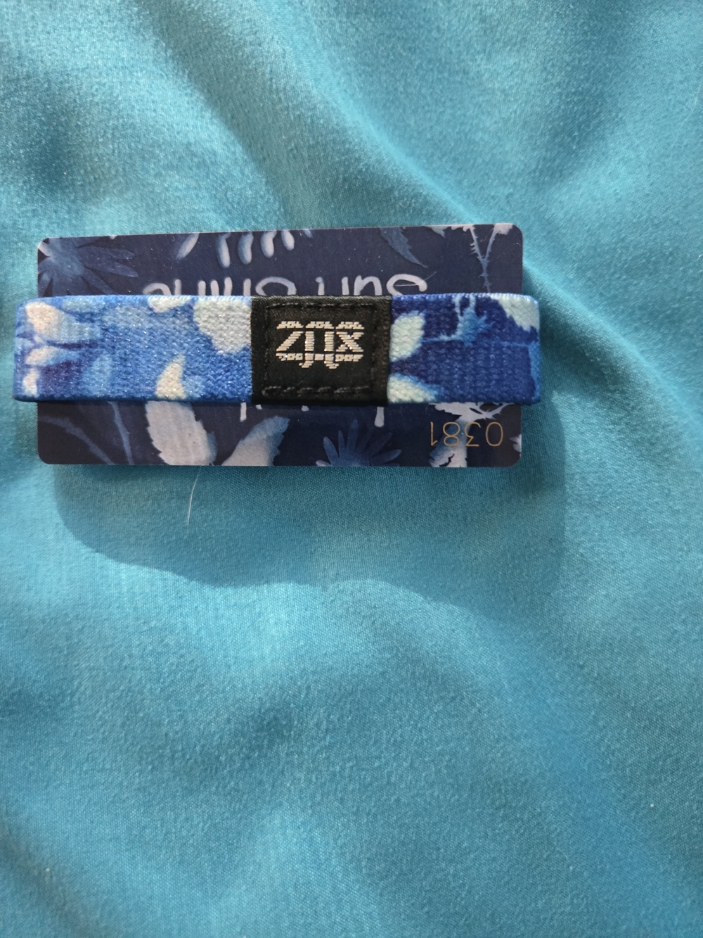Blue Floral Stretch Wristband Zox - Blue